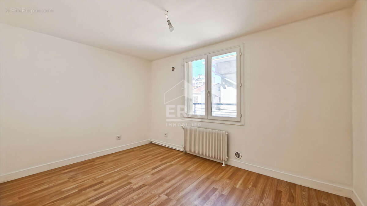 Maison à MONTREUIL
