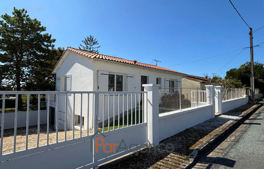 Maison à MESCHERS-SUR-GIRONDE