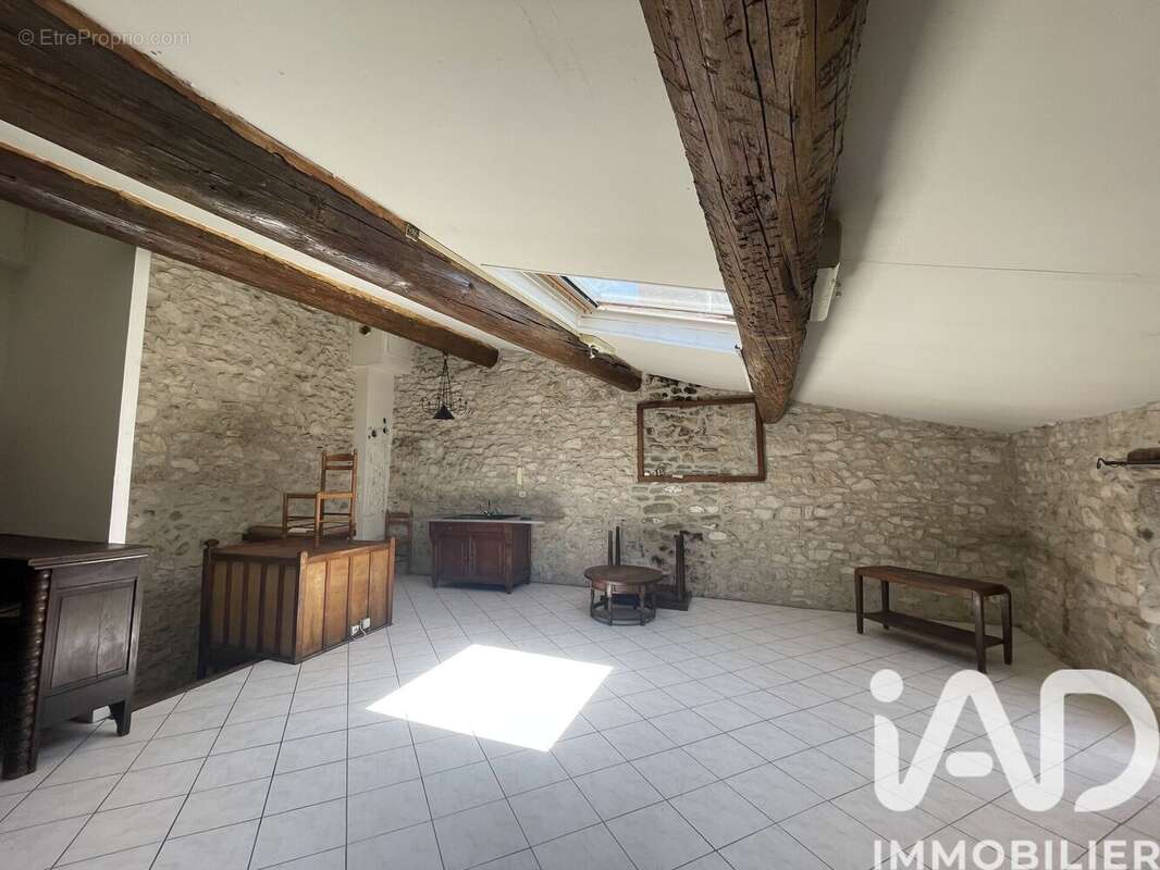 Photo 3 - Maison à VILLENEUVE-MINERVOIS