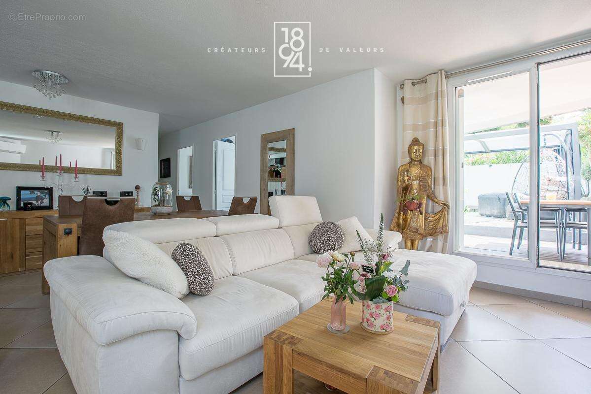 Appartement à MARSEILLE-9E