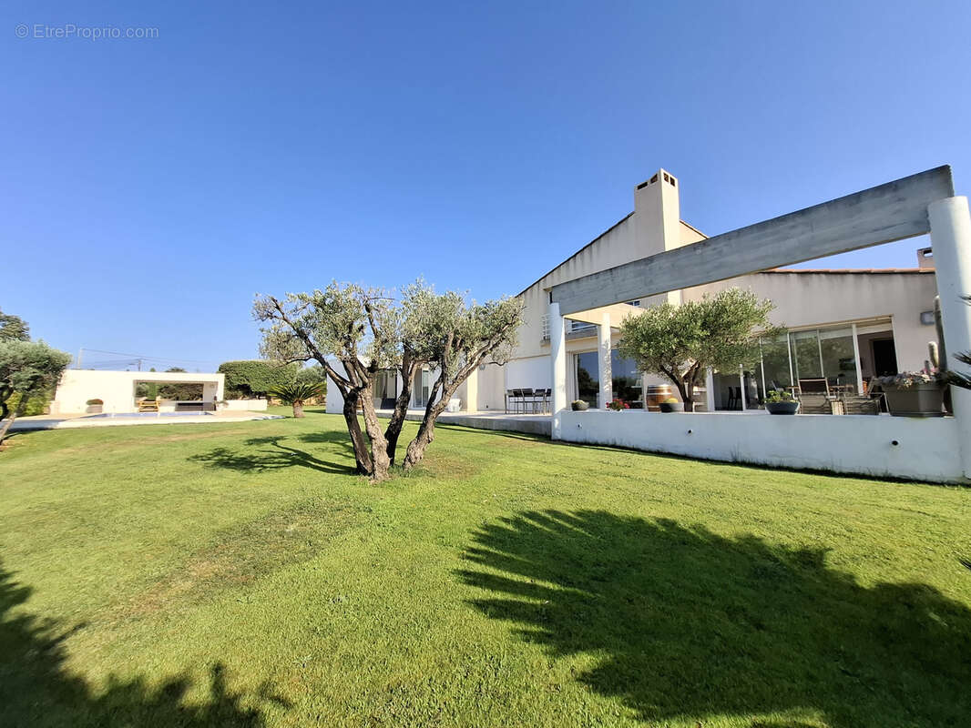 Maison à LA CADIERE-D'AZUR