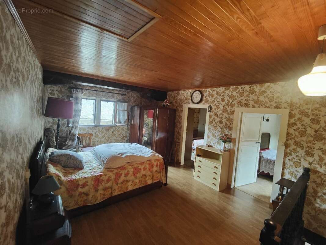 Calmont-maison avec jardin a renover - photo 18