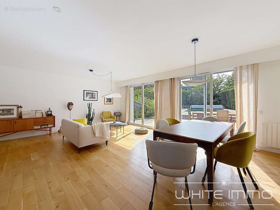 Maison à FRANCHEVILLE