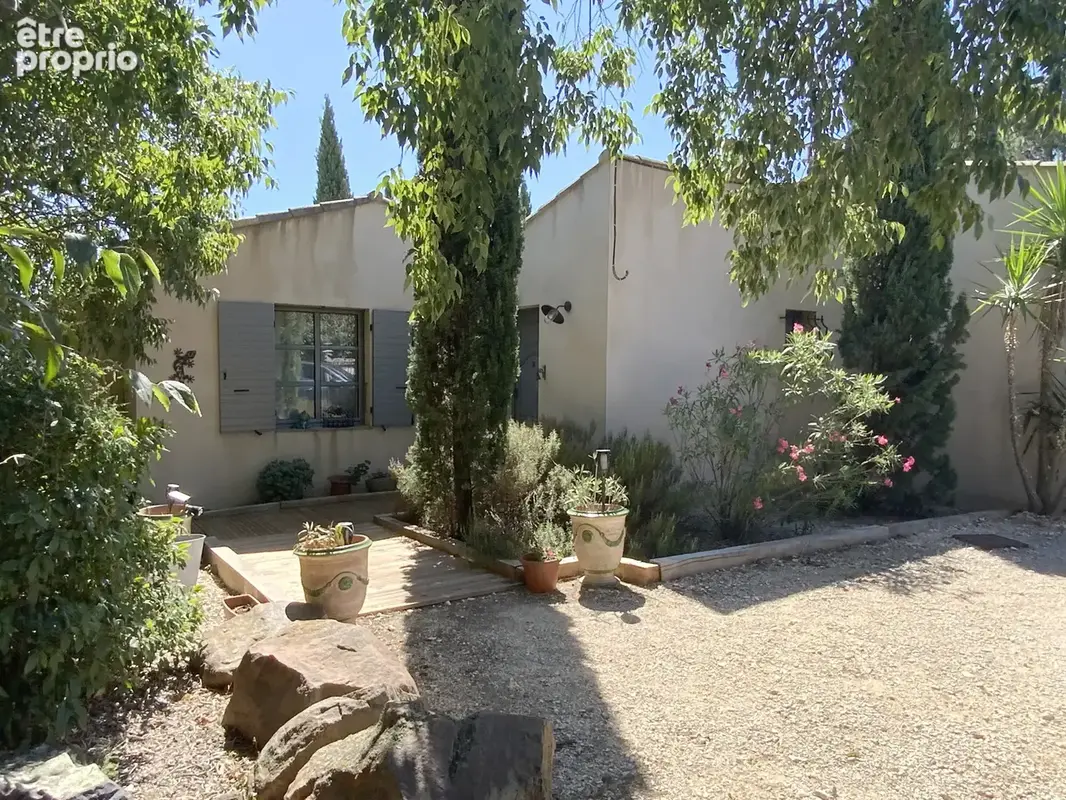 Villa de plain de pied de 155 m2 avec piscine. - photo 19