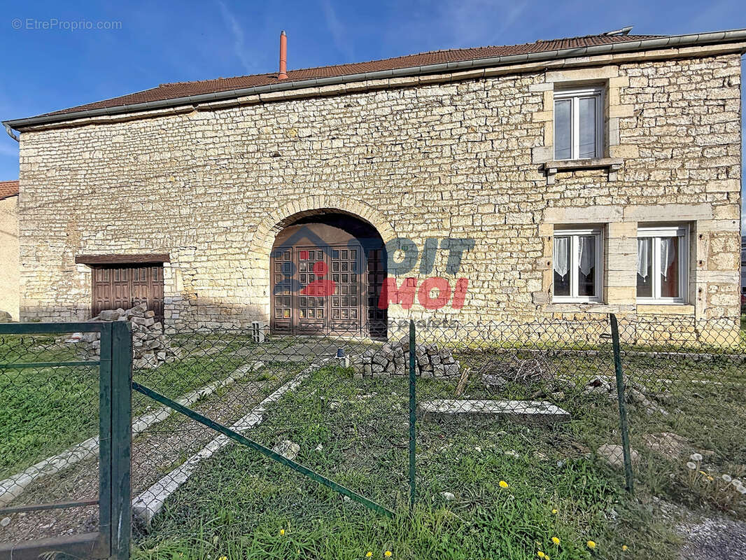 Maison en pierre 152 m2   3 chambres - photo 7