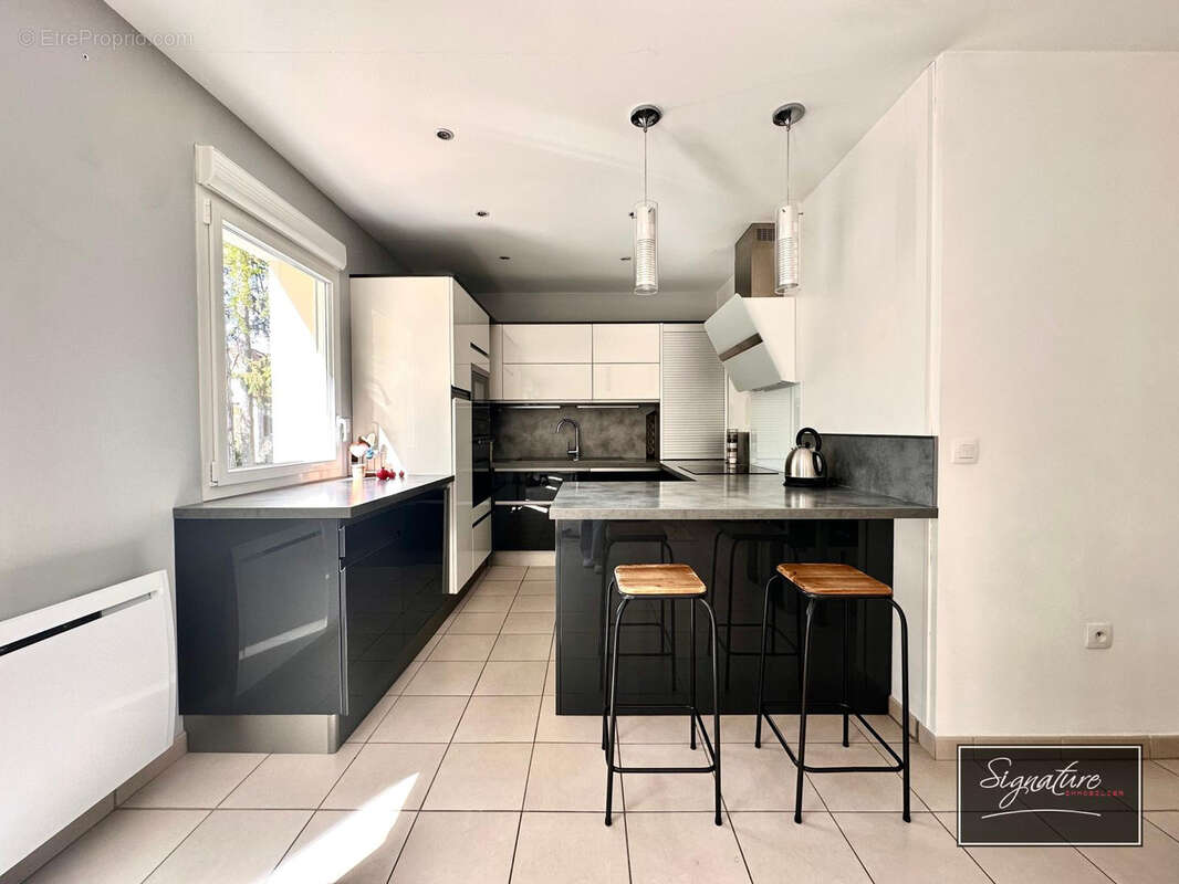 Appartement à PLAILLY
