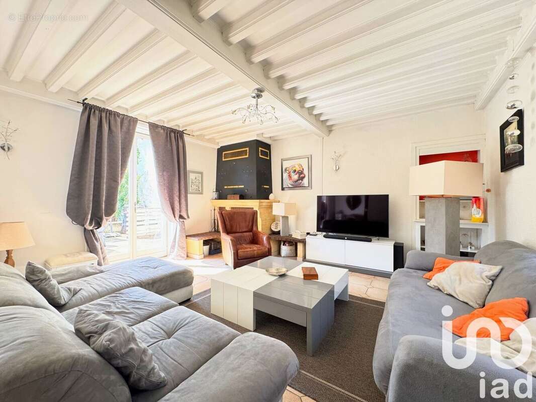 Photo 3 - Maison à SAINT-VICTOR-DE-CESSIEU