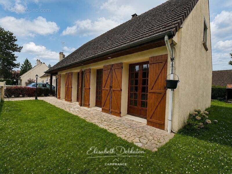 Maison à CHOISY-AU-BAC