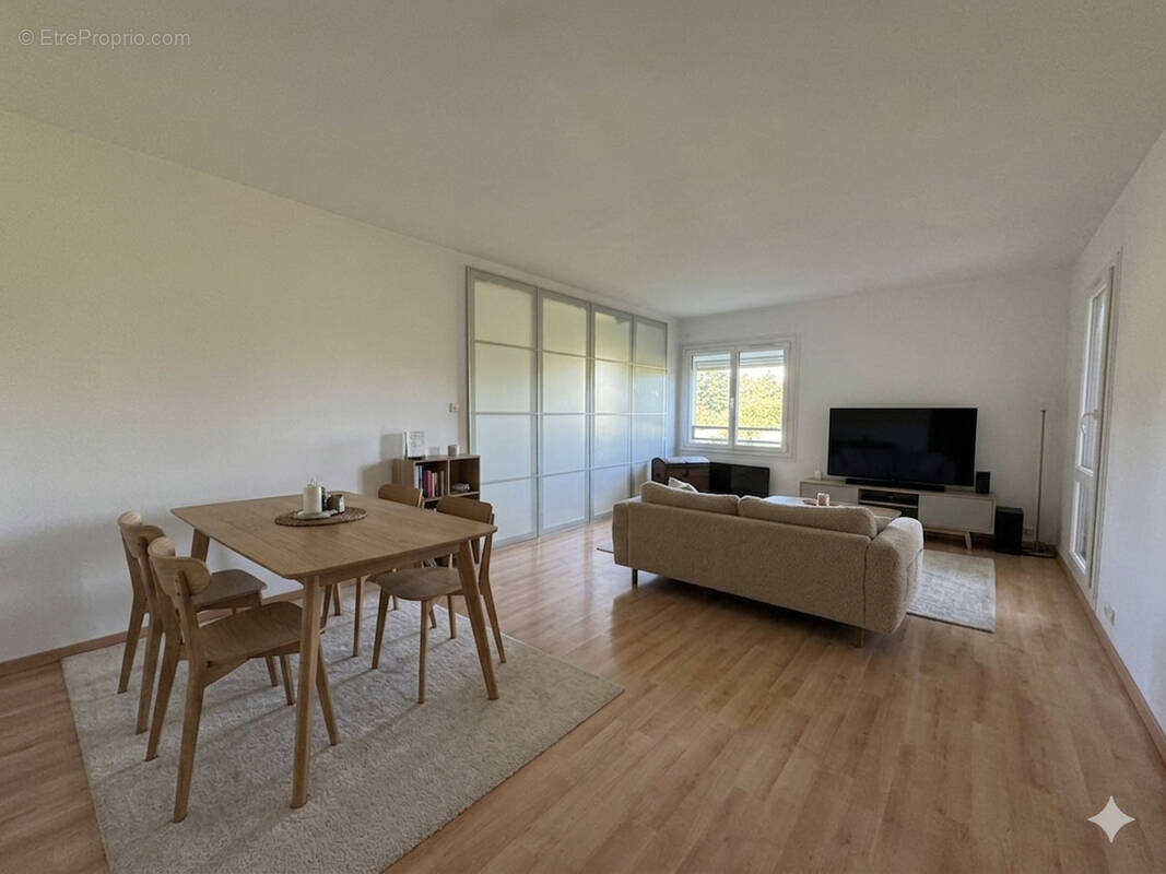 Appartement à EVRY