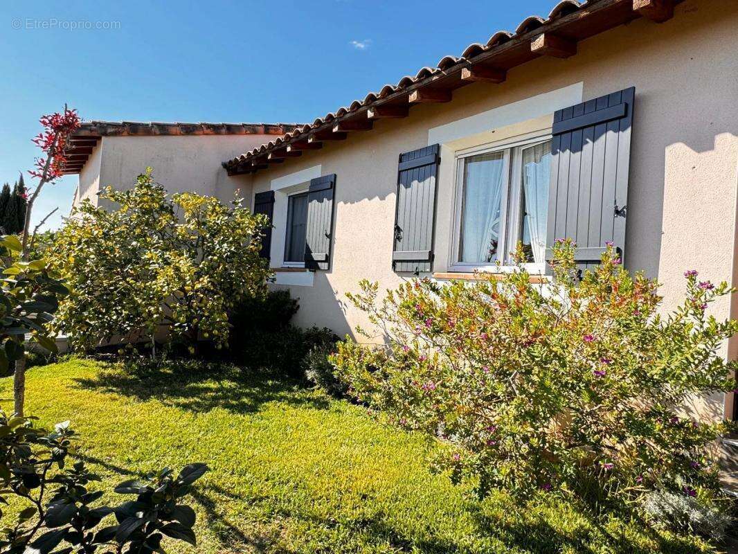 Maison à BELLEGARDE