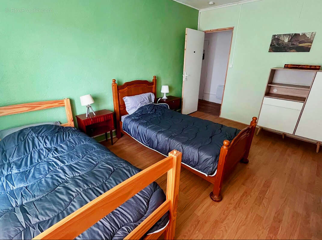 Commerce à COSTAROS