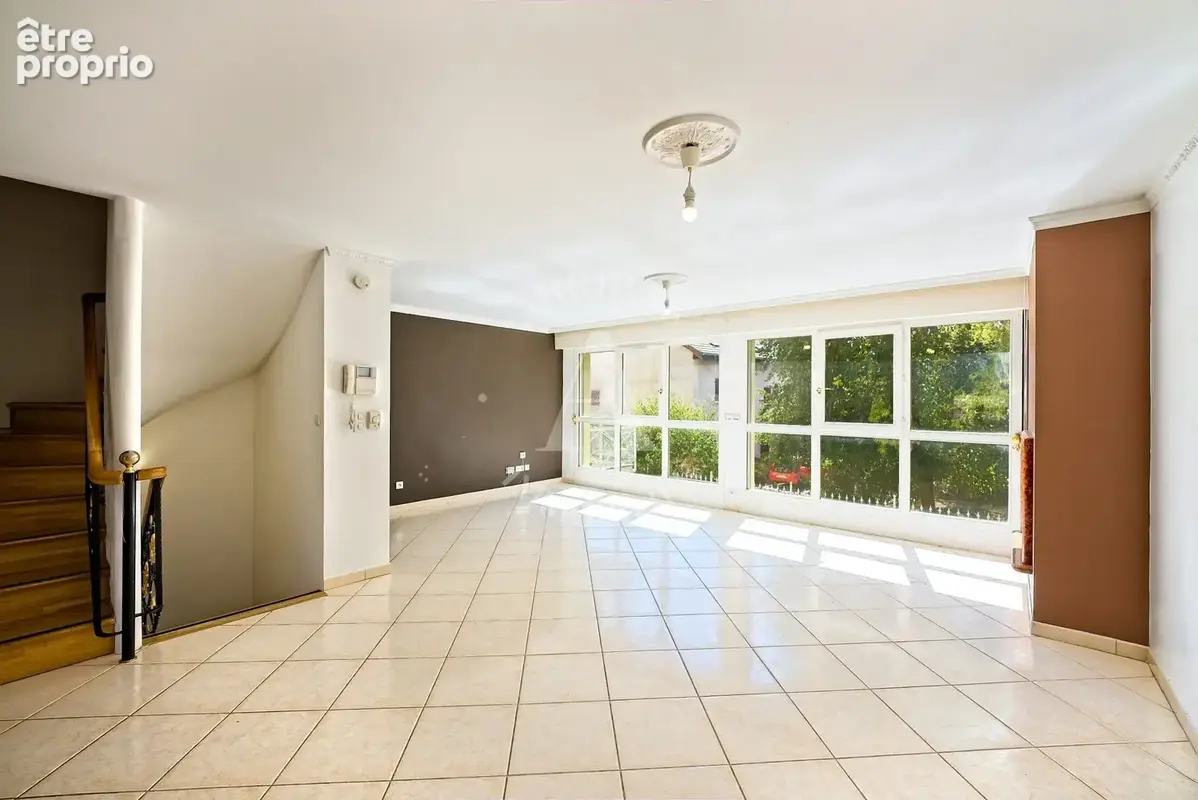 Appartement 5 pièces 123 m² à vendre à Ferney-Voltaire (01210) - photo 3