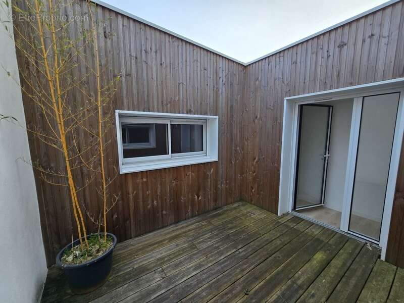 Maison à vendre 8 pièces LA ROCHE SUR YON (85) - photo 11