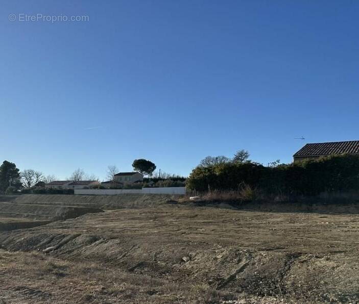 Terrain à PIERREVERT