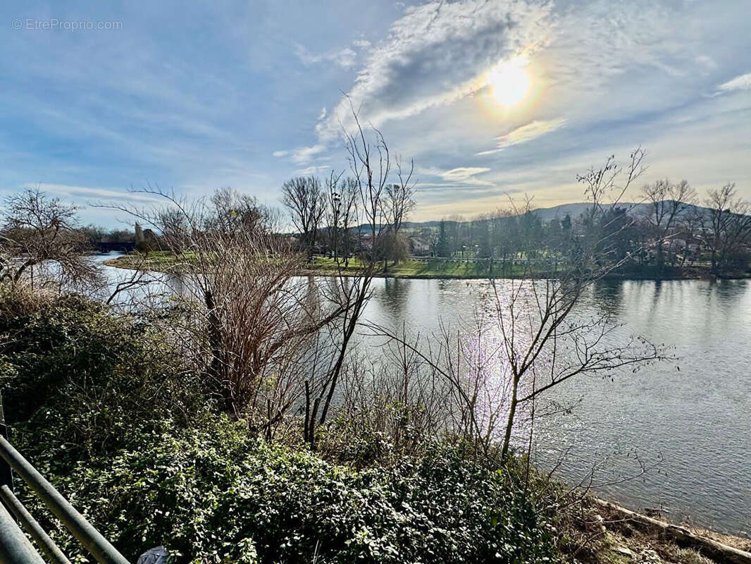 PONT-DU-CHÂTEAU / Maison à vendre de 132 m2 avec terrain, terrasses et balcon ! - photo 17