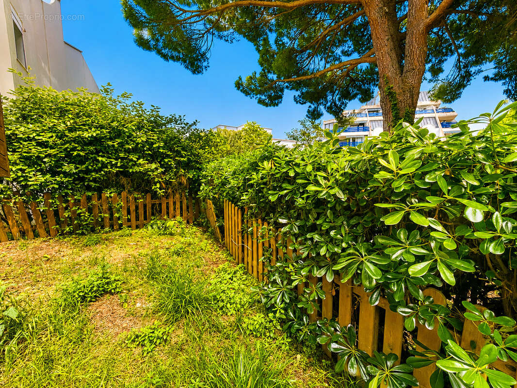 EXCLUSIVITÉ : 2 pièces en rez-de-jardin avec cave dans le quartier du Golf - photo 16