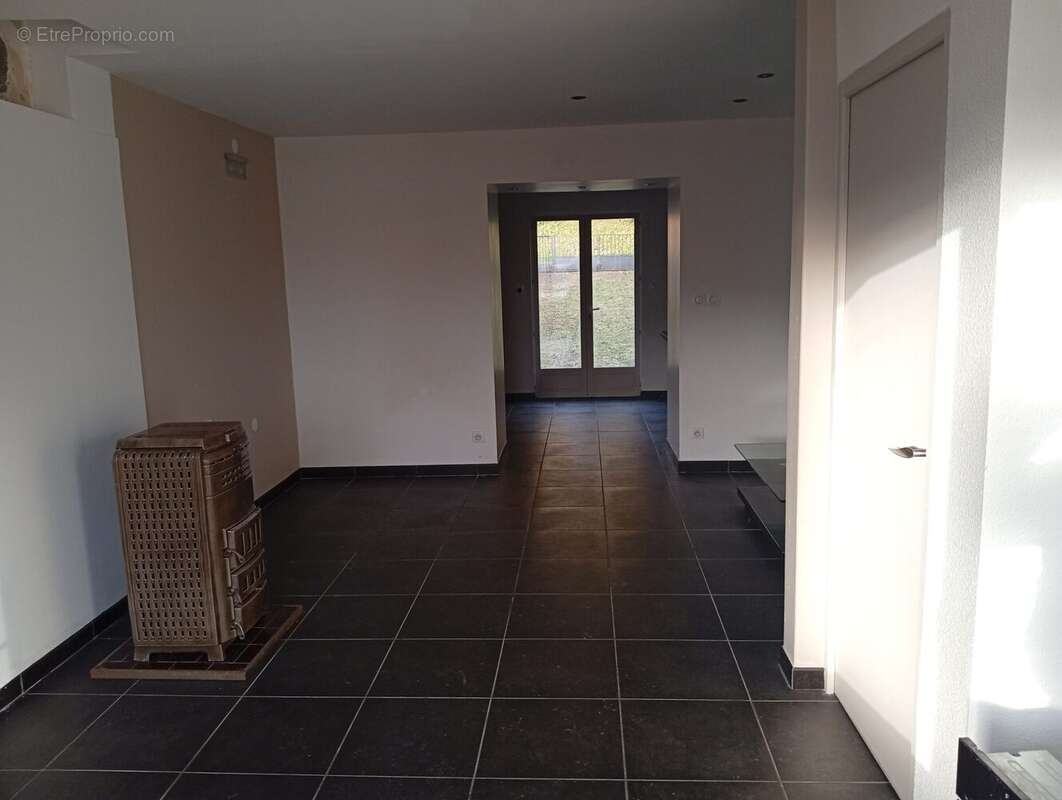 Maison à DAMPIERRE-LES-BOIS