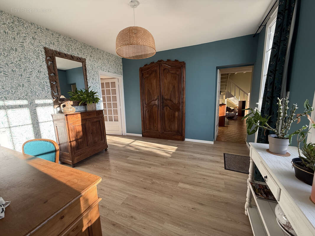 Maison à MORTAGNE-SUR-GIRONDE