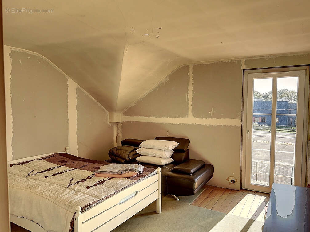 Maison à CHAMPAGNEY