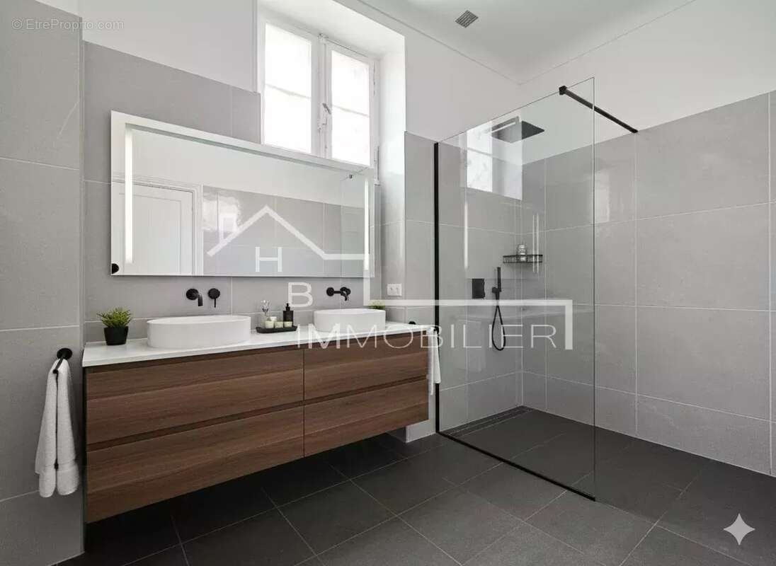 Appartement 90 m² à Nice  - photo 17