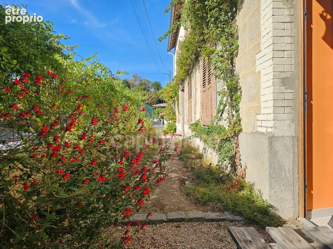 Maison à vendre 7 pièces PANISSIERES (42) - photo 2
