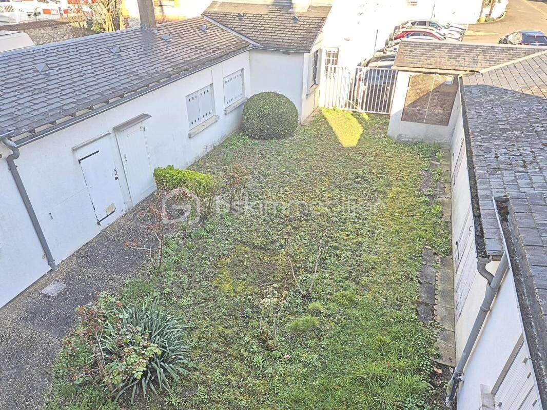 Appartement à FLEURY-LES-AUBRAIS