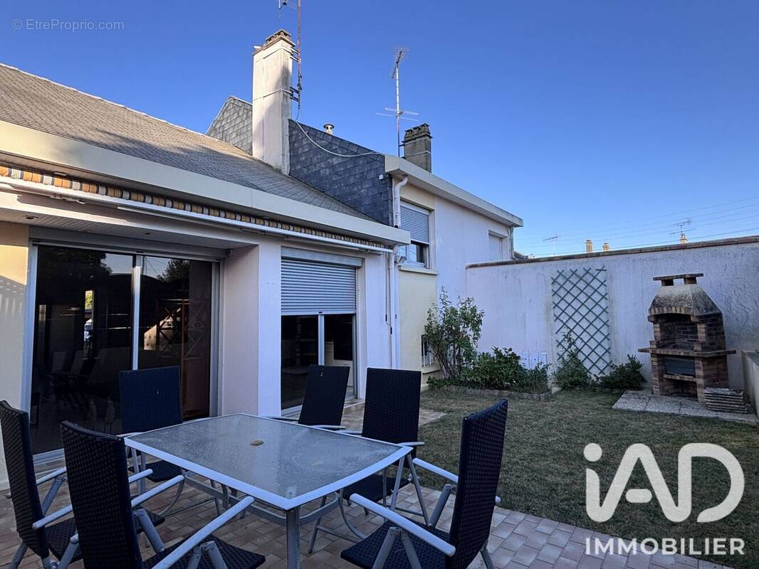 Photo 1 - Maison à ERNEE