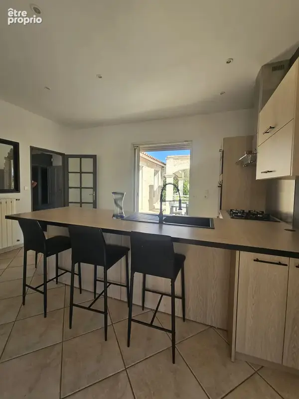 Maison familiale, piscine, garage, dépendance - 34670 - St Brès - photo 7