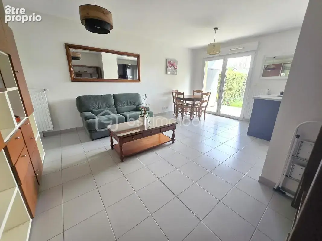 Appartement à VEZIN-LE-COQUET