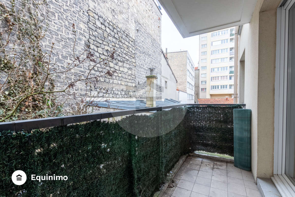 Appartement à LES LILAS