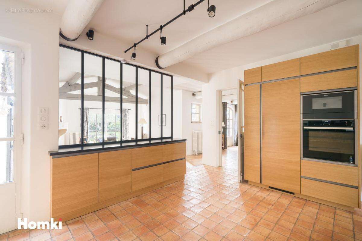 Maison à MONTAREN-ET-SAINT-MEDIERS