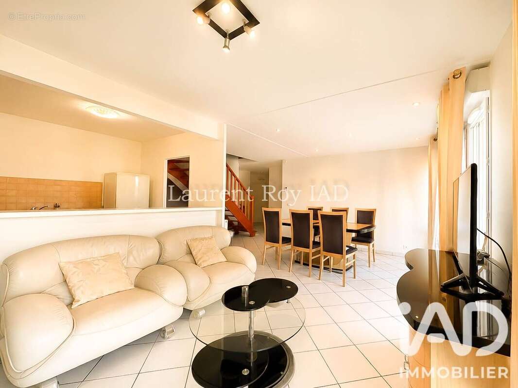 Appartement 109 m² à Saint-Ouen-L'aumone  - photo 5