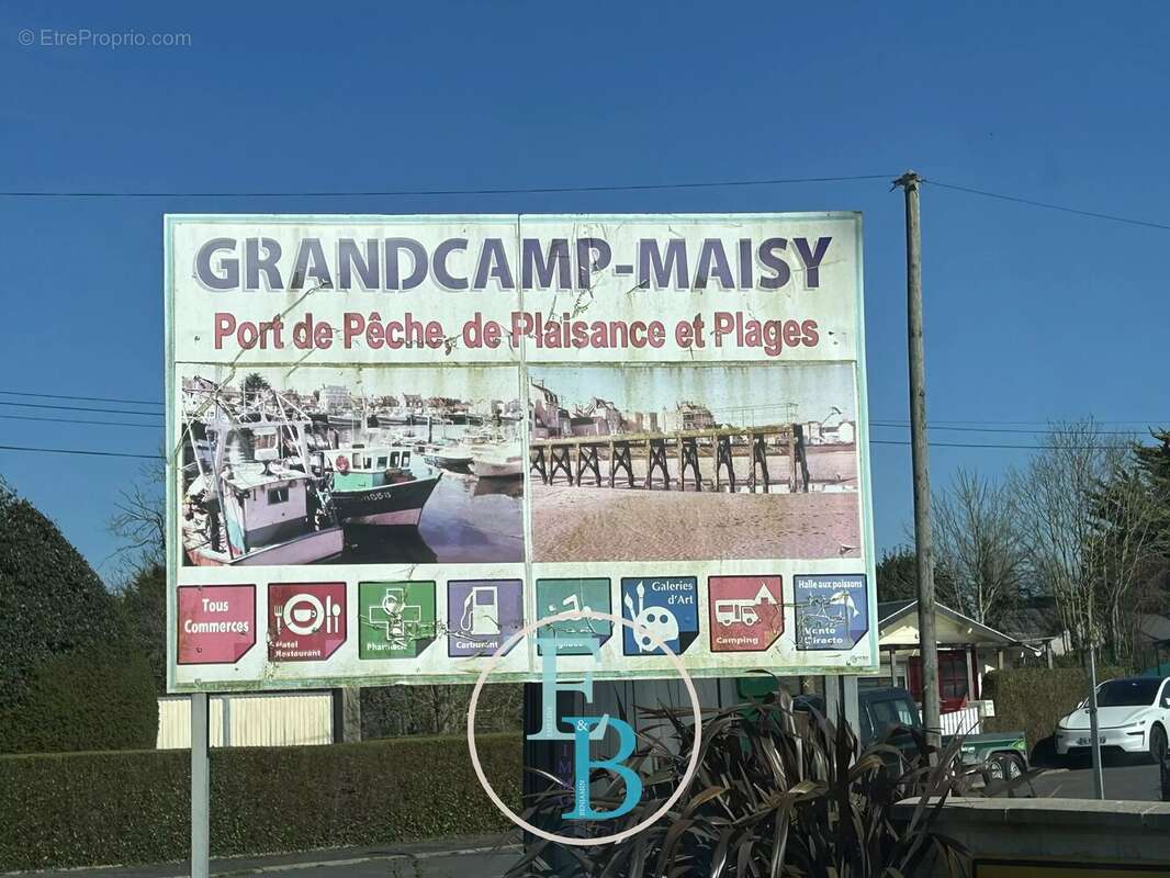 Terrain à GRANDCAMP-MAISY