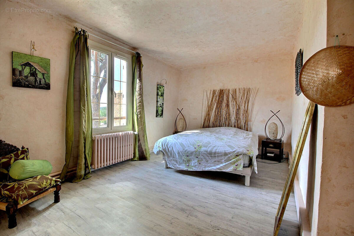 Maison à DRAGUIGNAN