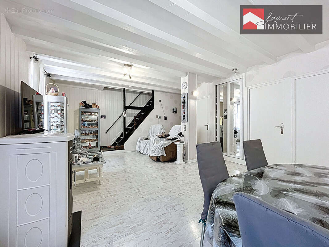 Maison à SENNECEY-LE-GRAND