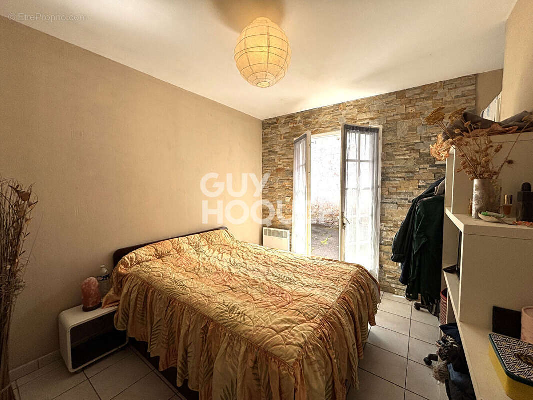 Appartement à SAINT-JULIEN-EN-BORN