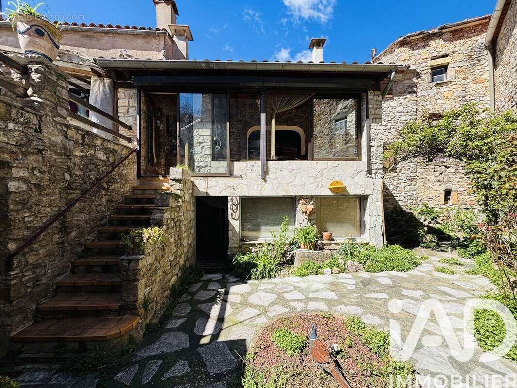 Maison 149 m² à Montdardier  - photo 3
