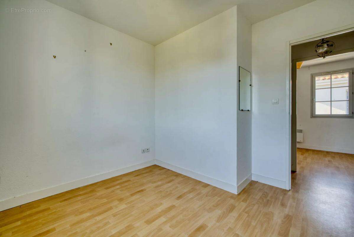 Maison à VAUX-SUR-MER