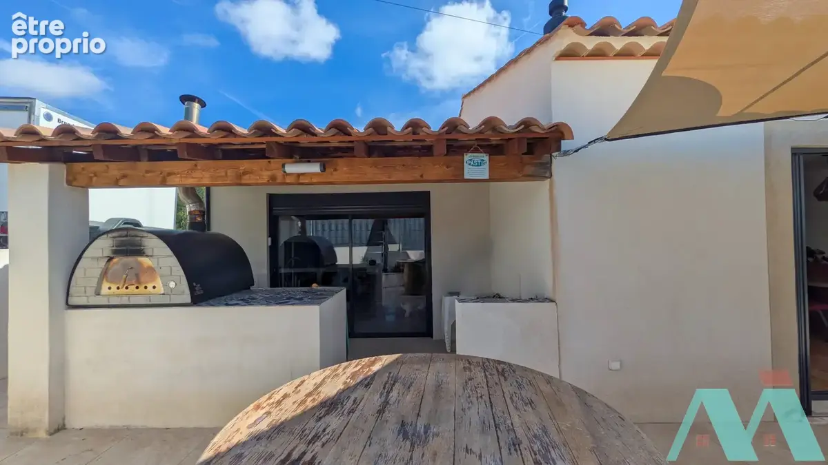 Villa récente 4 pièces plain-pied avec piscine sur terrain 710m2 - photo 14