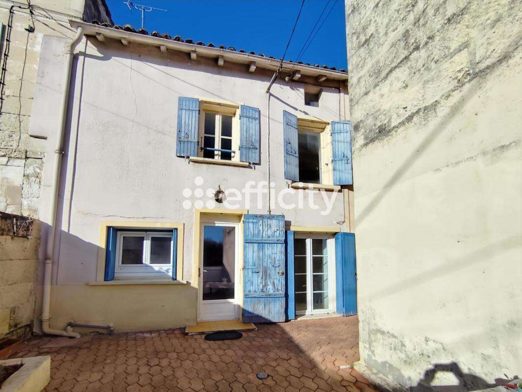 Maison à SAINTES
