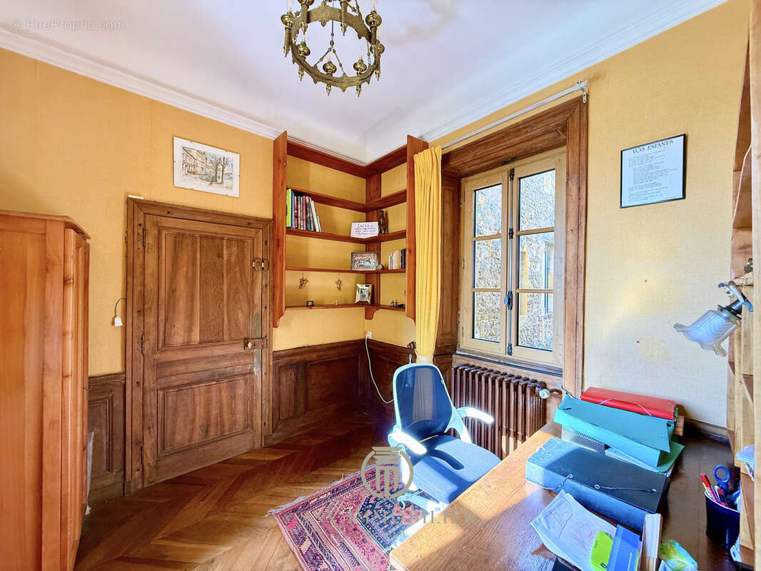 Maison à SEMUR-EN-BRIONNAIS