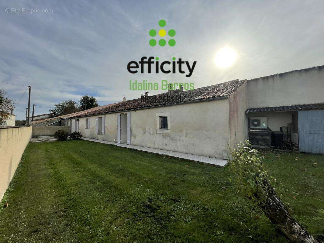 Maison à SAINT-BRIS-DES-BOIS