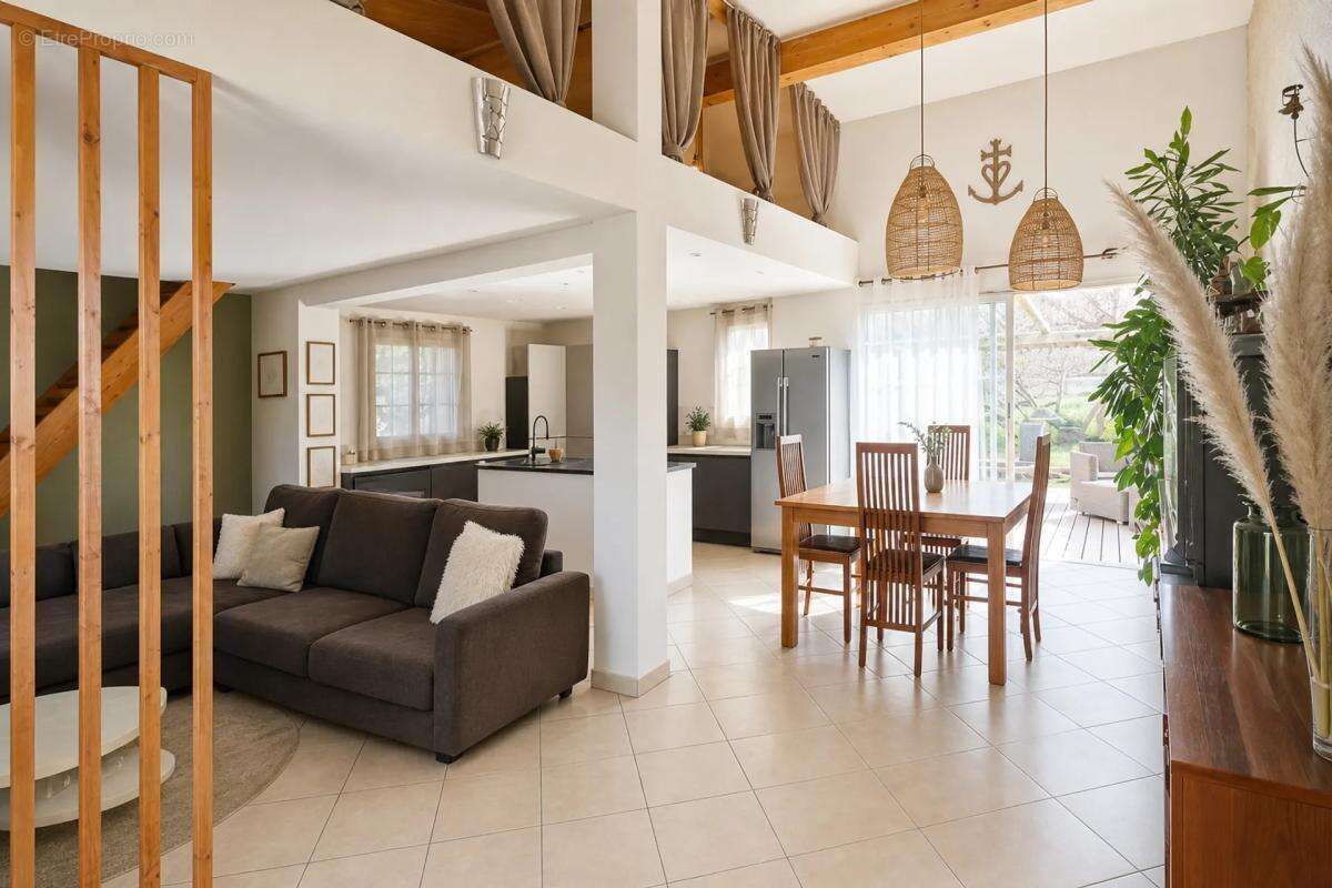 Maison 5 pièces avec gîte et grand terrain à Brignoles - photo 13