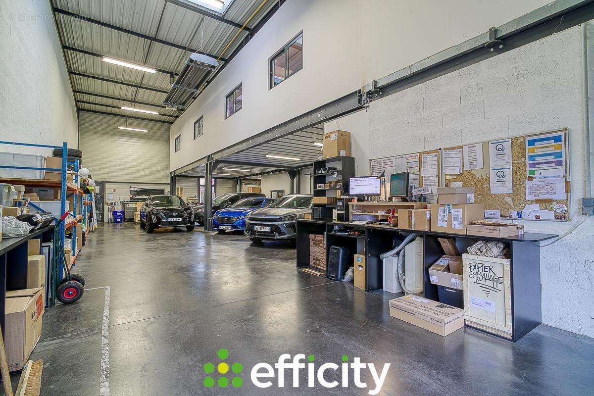 Commerce à DECINES-CHARPIEU