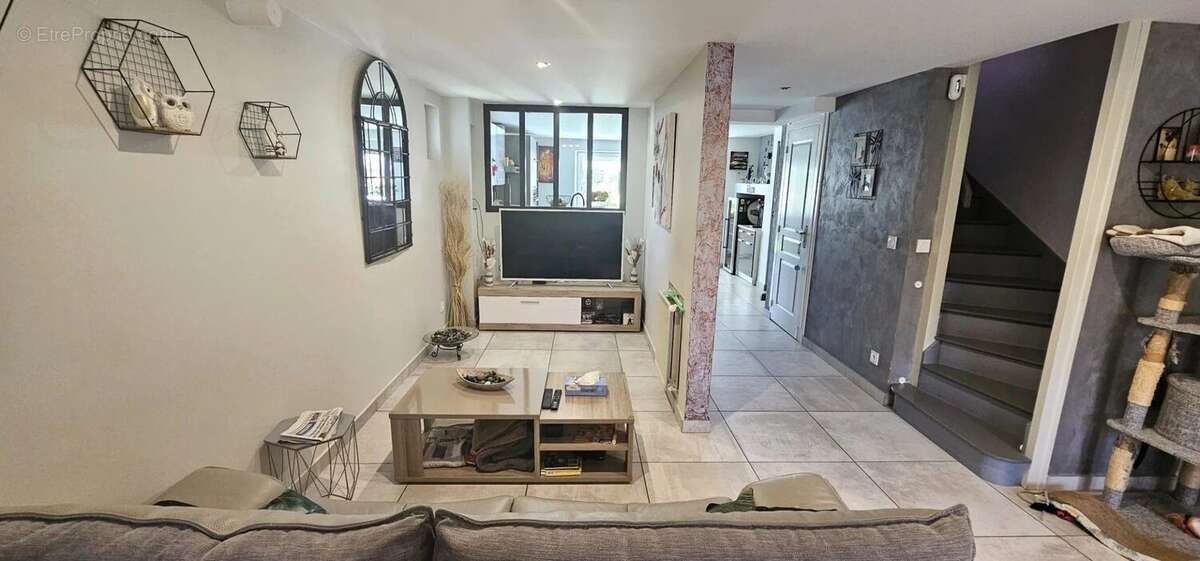 Maison à SAINT-JEAN-LE-VIEUX