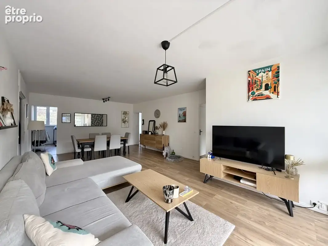 Appartement 3 chambres et terrasse au pied du tram - photo 2