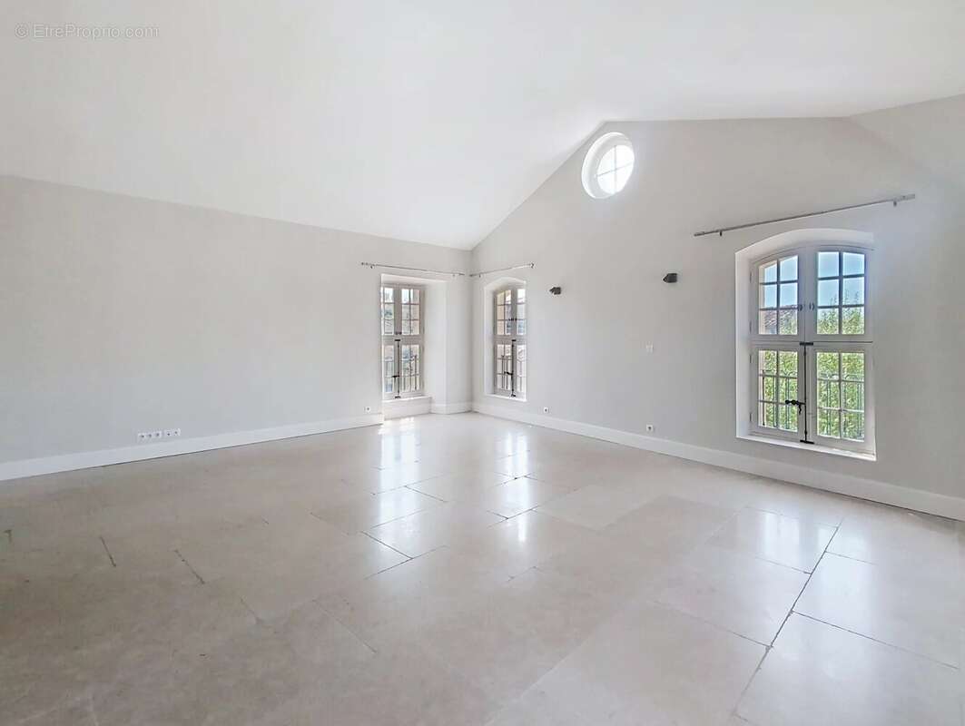 Appartement à UZES