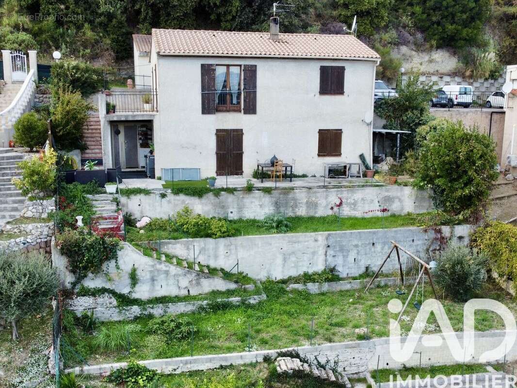 Photo 1 - Maison à SAINT-LAURENT-DU-VAR