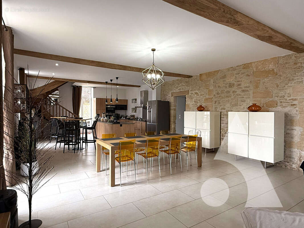 Maison à SARLAT-LA-CANEDA
