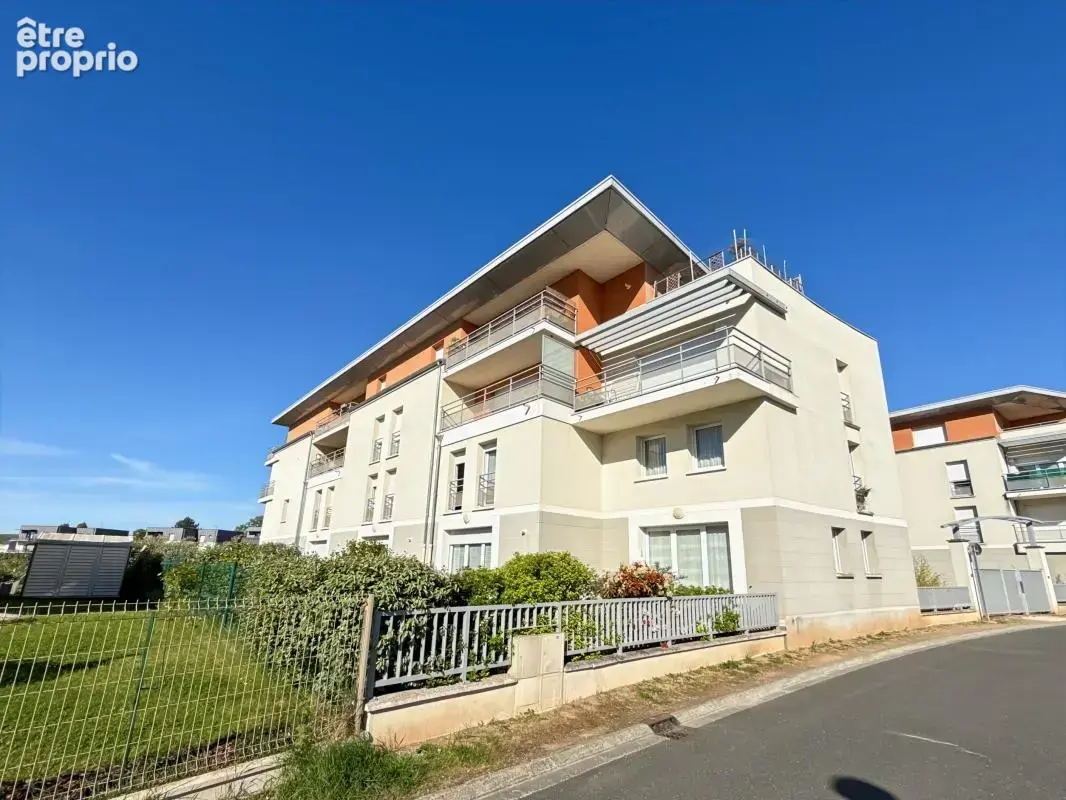 Photo Appartement à Saint-Pryve-Saint-Mesmin au prix de 140 000€